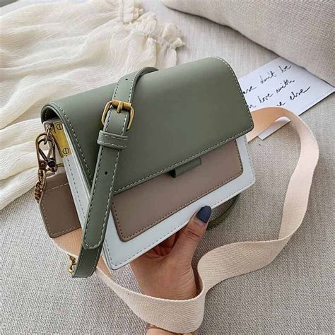 fashionable crossbody bags.